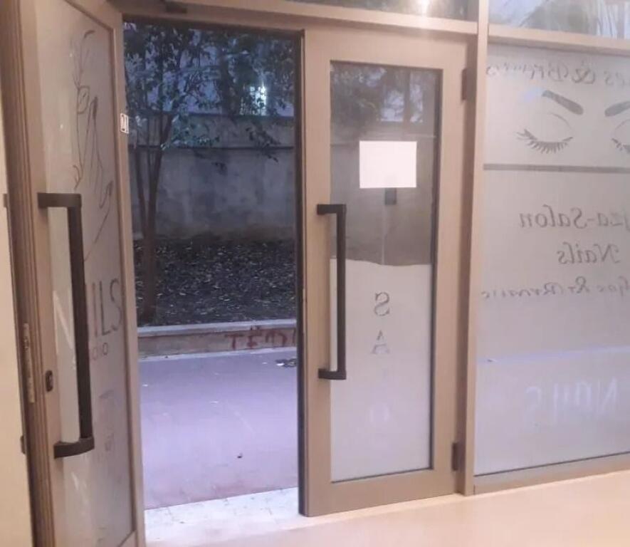 Affitto locale commerciale, Kinostudio, 300 Euro/Mese