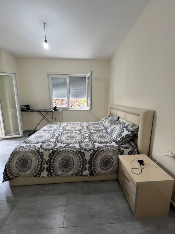 Apartament me qera te Rruga e Kosovareve !