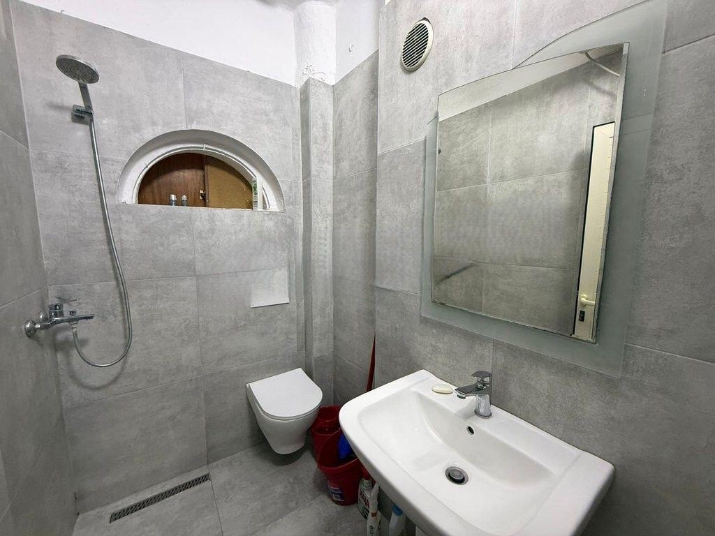 Jepet apartament 1+1 ne Bllok per Qira 500 € /Muaj