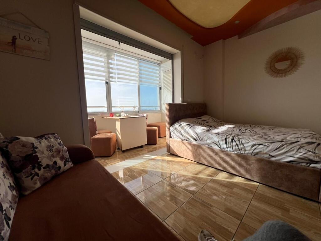 Garsonierë me qira – Plazh Rrota e Kuqe,  Pamje Deti