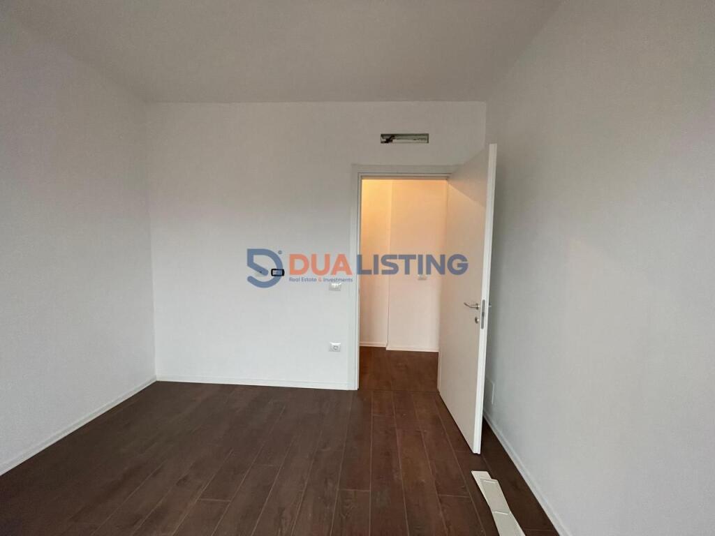 Office for rent at Pazari i Ri!!