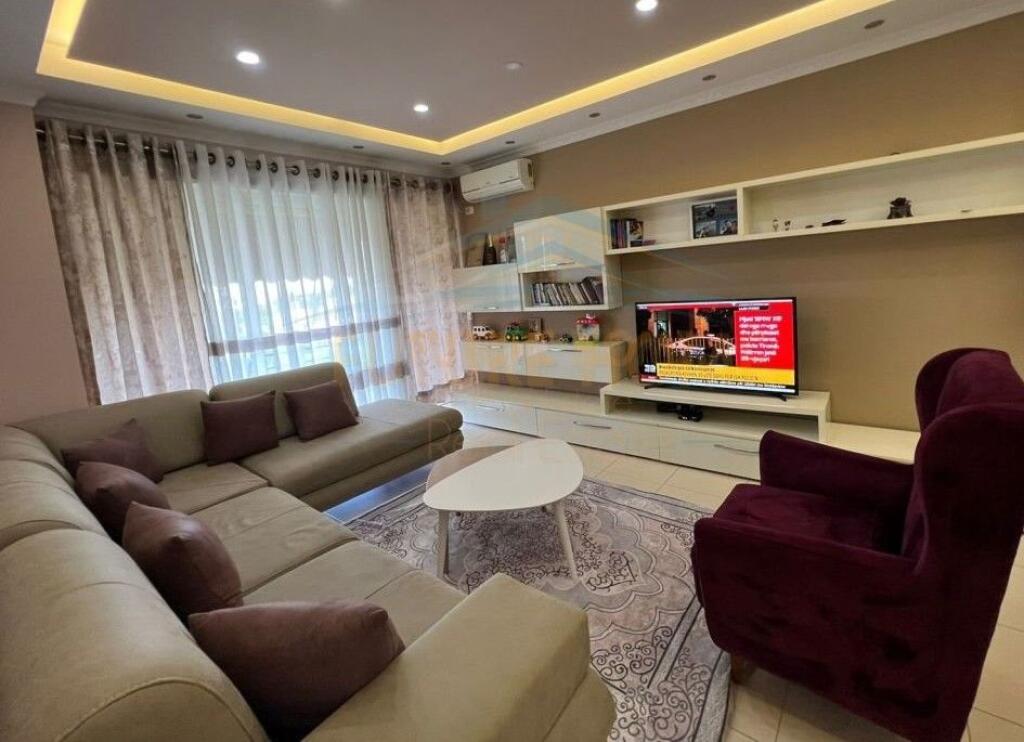 Apartament 2+1, Fresku, Rruga e Dajtit.