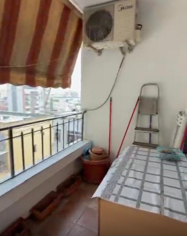 2+1 Apartment for rent near Partizani High School!