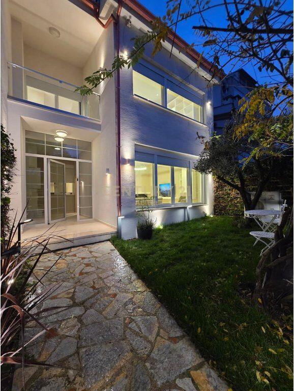 SHITET VILË E BASHKËNGJITUR ME OBORR – KODRA E DIELLIT 1