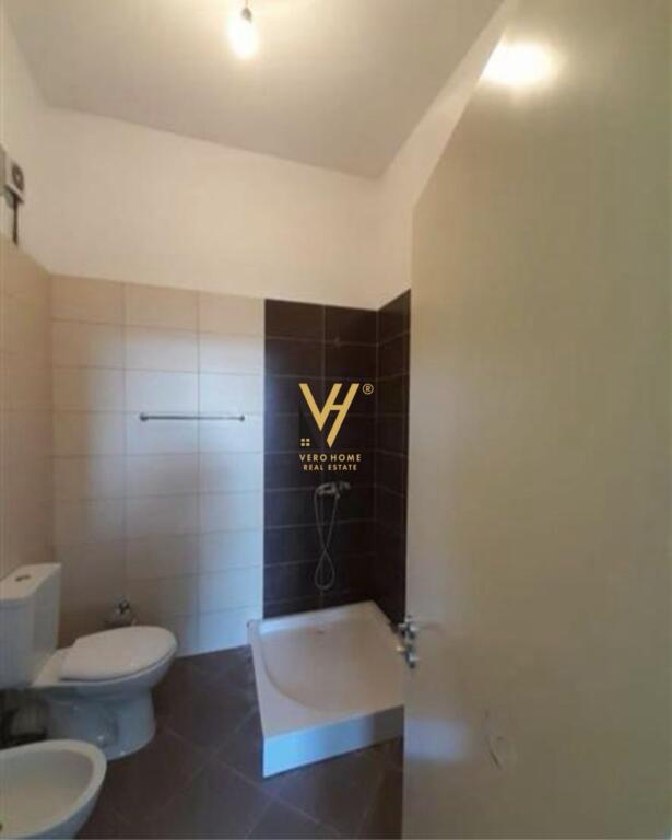 JEPET APARTAMENT 2+1+BLK ME QERA NE ASTIR 45.000 LEKE