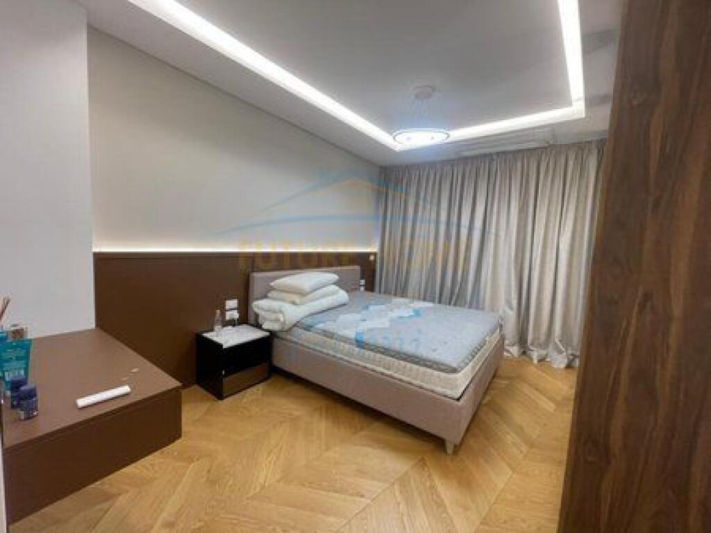 Qera, Apartament 2+1+POST PARKIMI, Lake View Residences