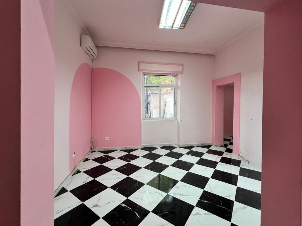 Bllok, negozio in affitto, Via Ibrahim Rugova!
