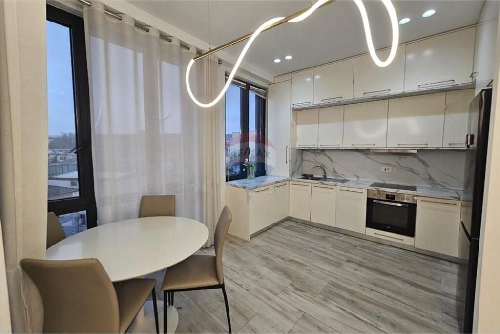 Apartament 2+1 me parkim per qira tek Park Gate!