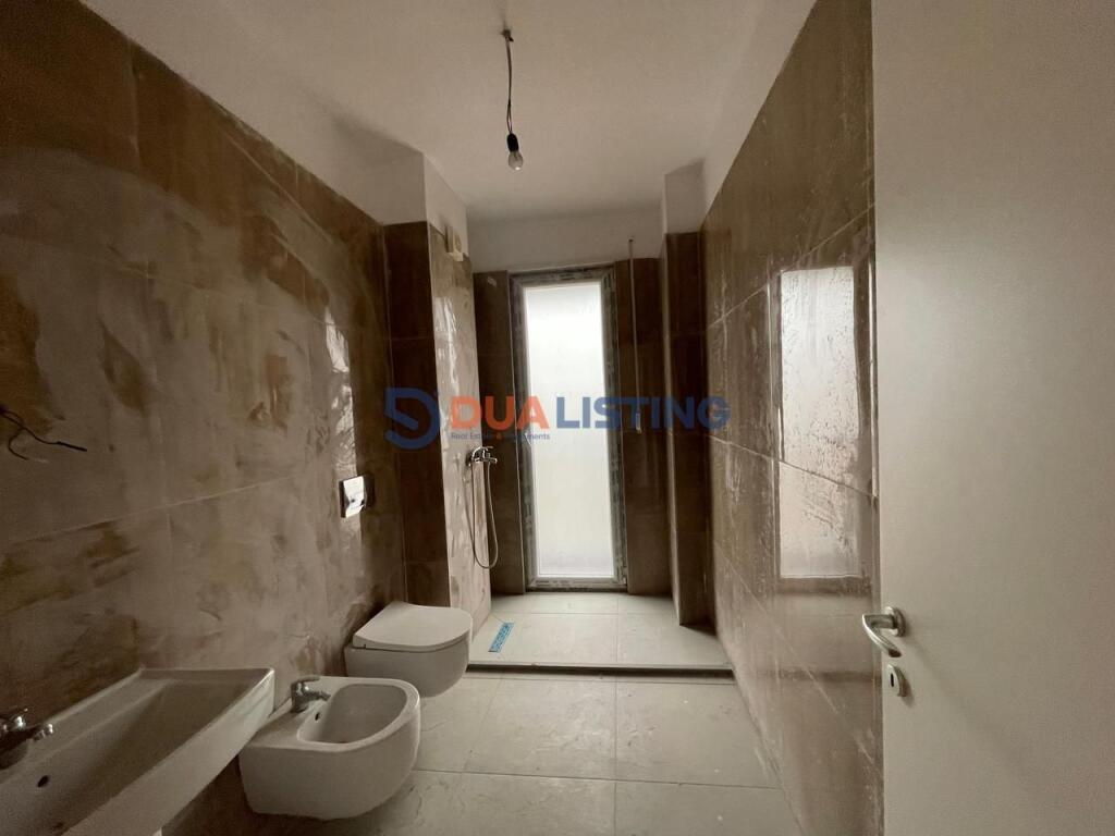 Office for rent at Pazari i Ri!!