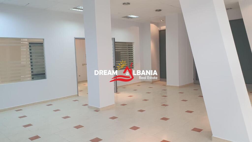 Jepet zyre me qera tek Rruga e Kavajes prane Globe (ID 4261723)