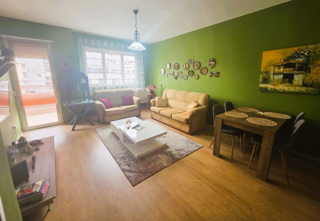 Apartament per qera prane Sheshit Pranvera