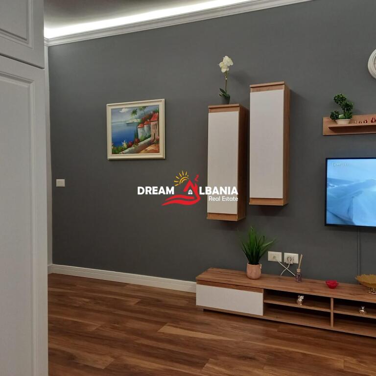 Super Appartamento 1+1 in affitto nella zona di Blloku, via Margarita Tutulani (ID 4211769).