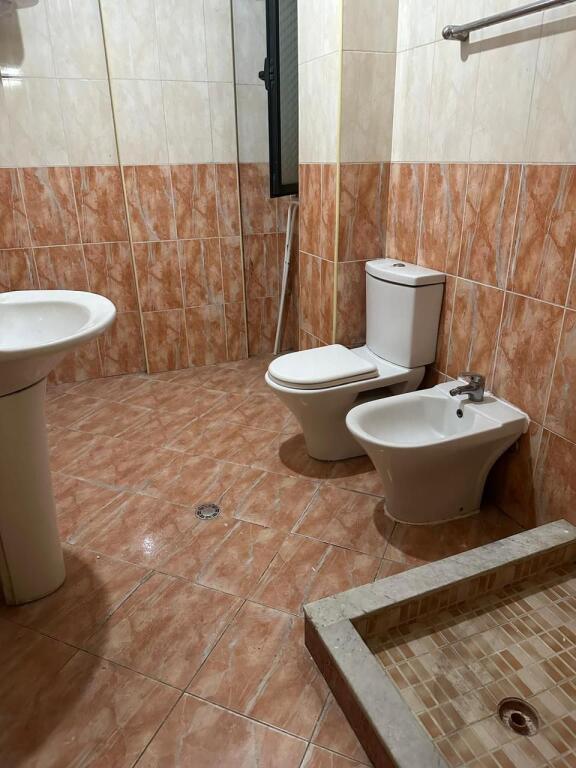 APARTAMENT ME QIRA DURRËS Plazh  FILLON NGA 300EURO