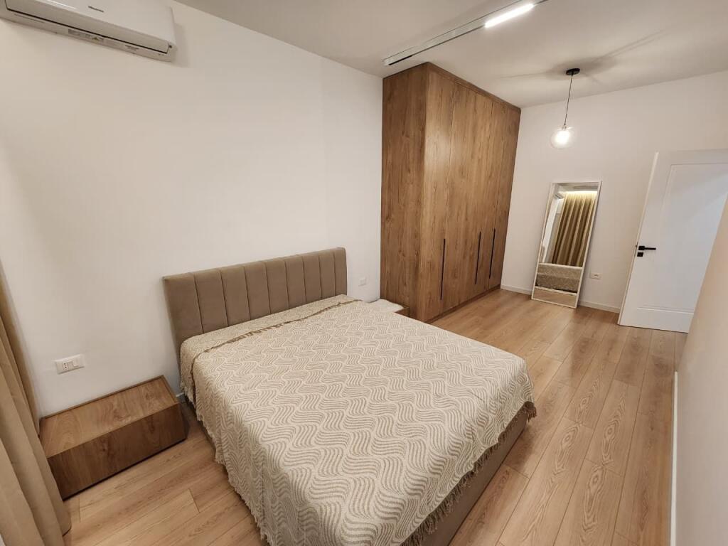 🏢 Jepet me Qira Apartament 2+1 – Qendër, pranë 15-Katëshit
