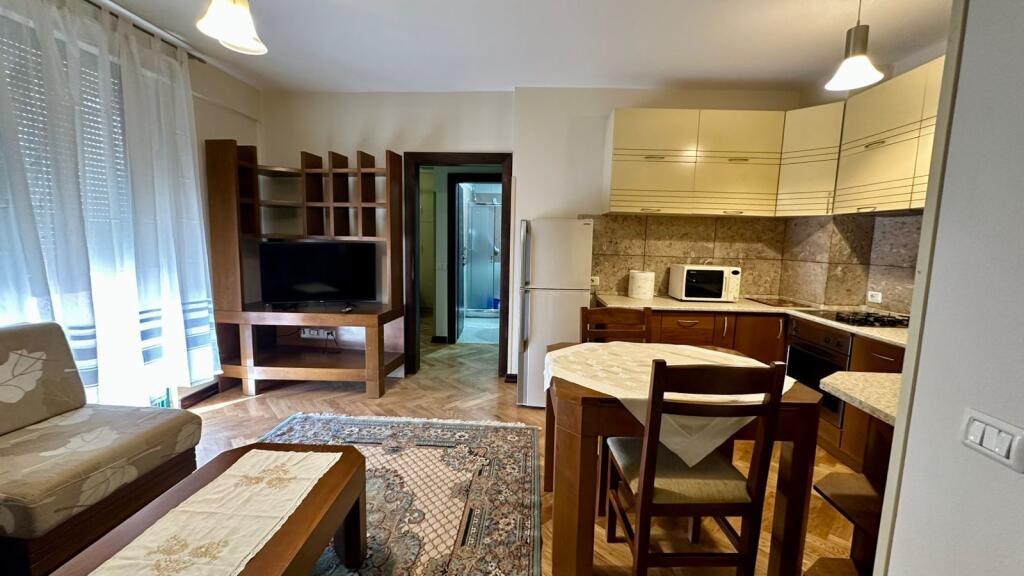 Apartament 1+1 Pazari I Ri