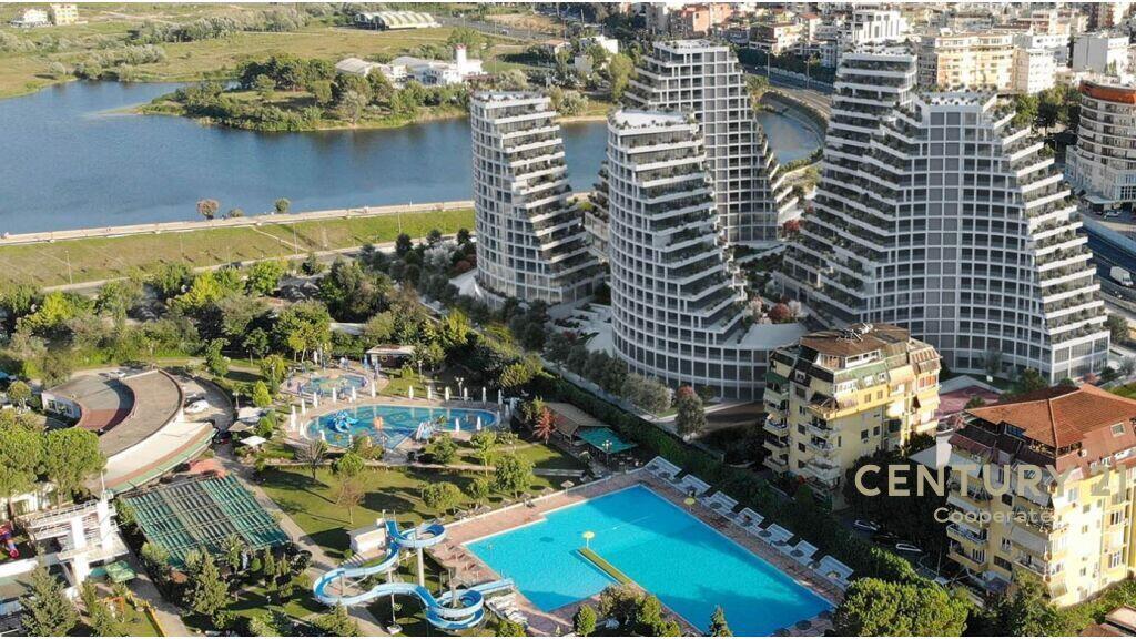 Shitet Apartament 3+1+2 Parkime ne Lake View!! 900,000 € Sip. Totale  192m2  Sip. e brendshme  165m2