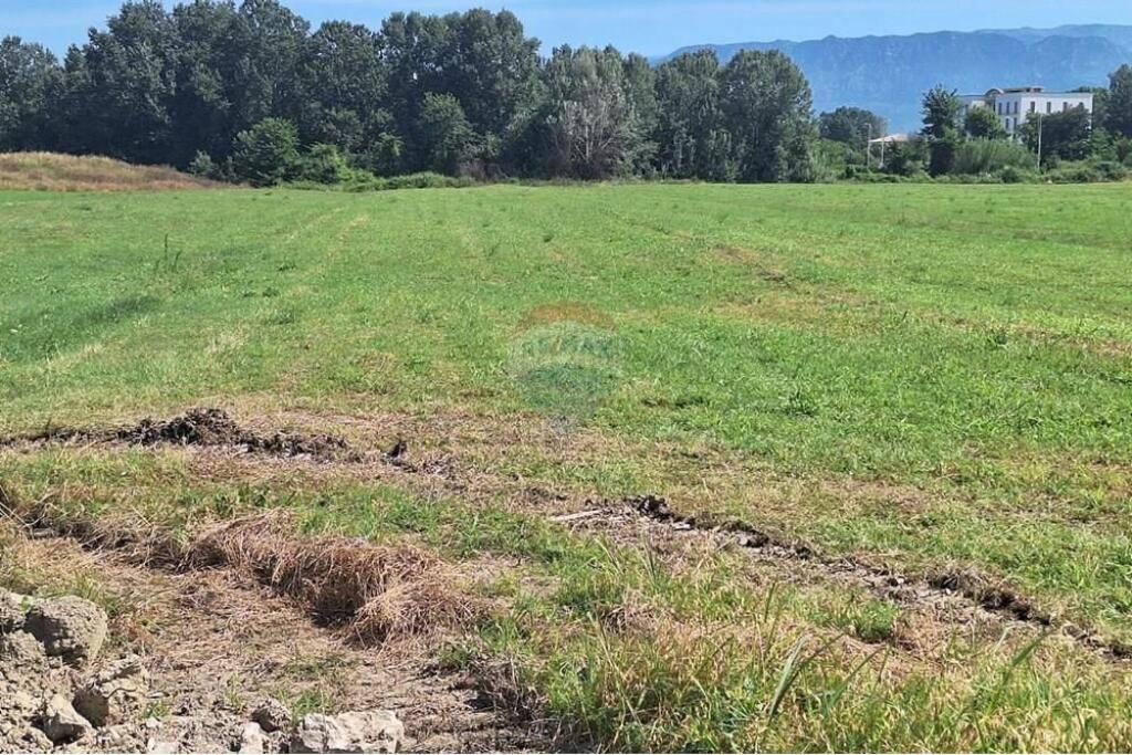 Terreno agricolo - In vendita - Zona Industriale, Autostrada Tirana Durazzo, Tirana(ID: 530411012-85)