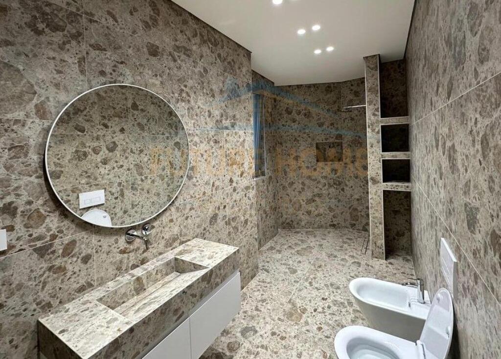 Qera, Apartament 2+1+ Post Parkimi, Green Valley, Tiranë.