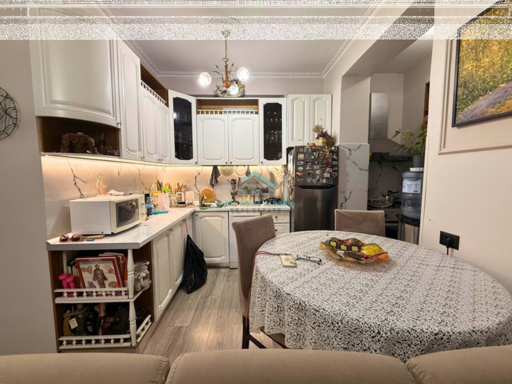 Shitet Apartament 2+1+2 Ballkone – Zona e Skeles, Vlore