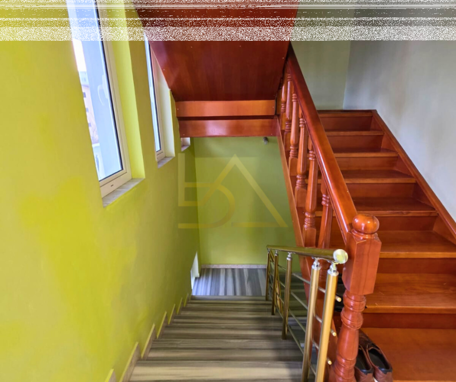 Jepet me Qira – Vilë 3-Katëshe, Iliria, Durrës