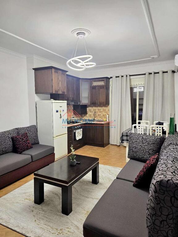 Apartament 2+1 me Qira ne Fresk Tirane