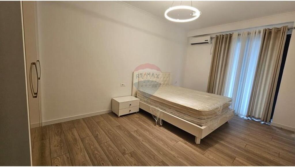 Apartament - Për Qira - Kodra e Diellit 1, Kodra e Diellit, Tiranë