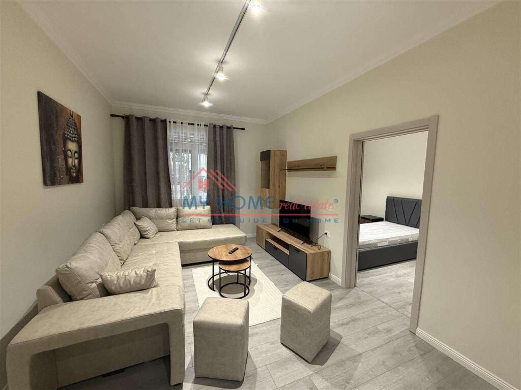 Apartament 2+1 me qera tek Garda ne Tirane