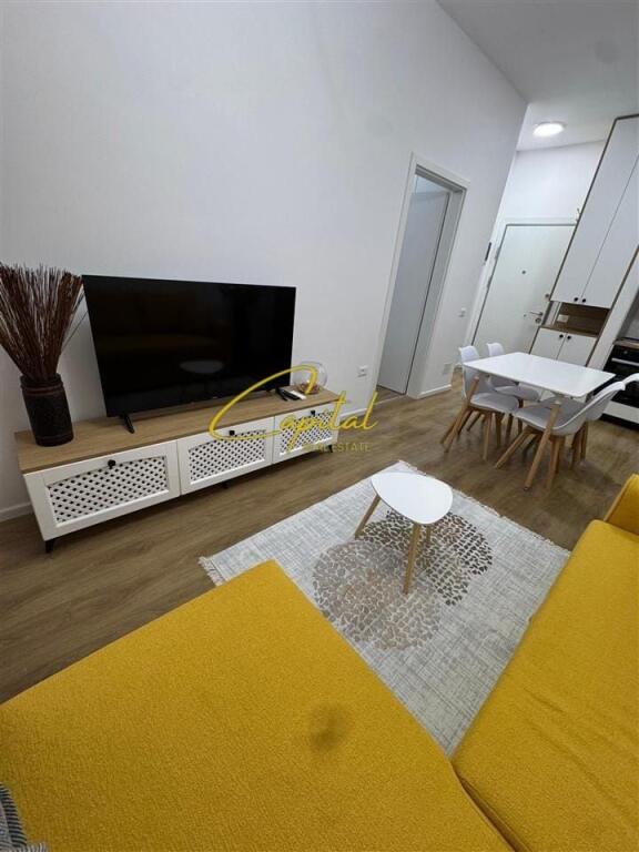APARTAMENT ME QERA 1+1 ALI DEMI 450 EURO