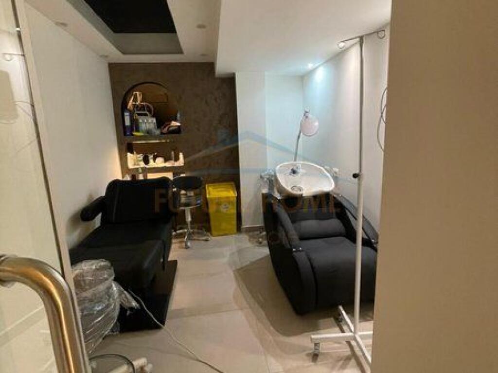 Vendita, Locale Commerciale, Via di Durazzo, Tirana