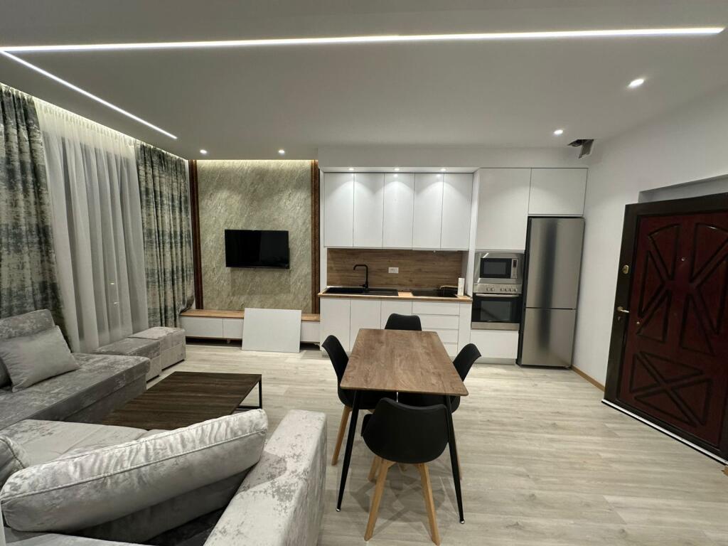 Apartament 1+1 per qira tek Zogu i Zi.