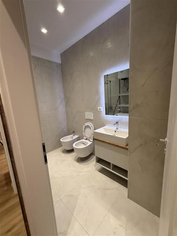 Apartament luksoz 1+1 Oxa