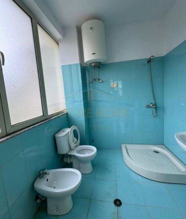 Shitet, Apartament 1+1, Fresku , Tiranë