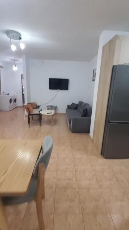 APARTAMENT 3+1+2 Ballkone. me QERA NE FRESK 550 E