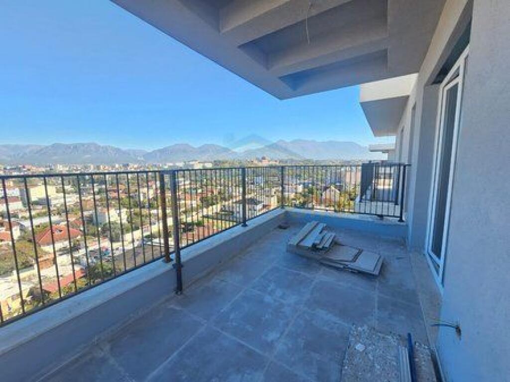 In vendita, Appartamento 2+1+2, Complesso Univers City, Tirana.