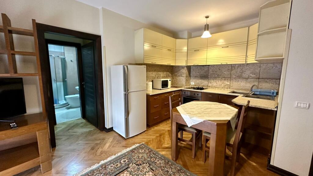Apartament 1+1 Pazari I Ri