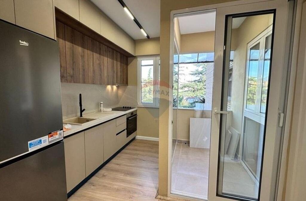 Apartament 1+1 Për Shitje Rruga Muhamet Gjollesha, 21 Dhjetori, Tiranë!! ID: 530471006-268