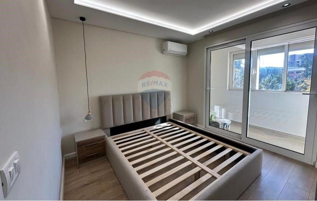 Apartament 1+1  Për Shitje  Rruga Muhamet Gjollesha, 21 Dhjetori, Tiranë!!! ID: 530471006-267