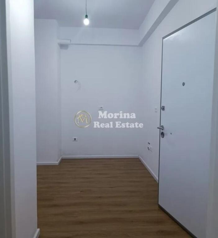 Apartament 1+1 ne kompleksin OXA, rruga Dalip Topi 350 Euro