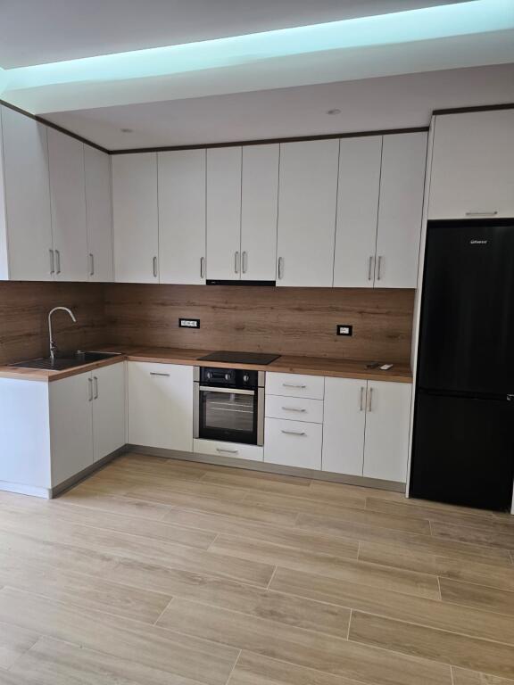 JEPET ME QERA SUPER APARTAMENT 1+1 NE KENETE DURRES