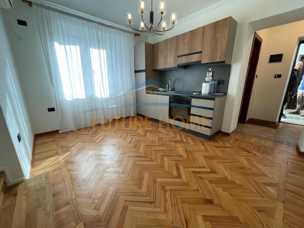 Rent, Apartment 1+1+2, Elbasanit Street, Tirana