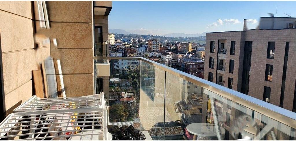 Kinostudio apartament 2+1 per qira, Kompleksi Erli