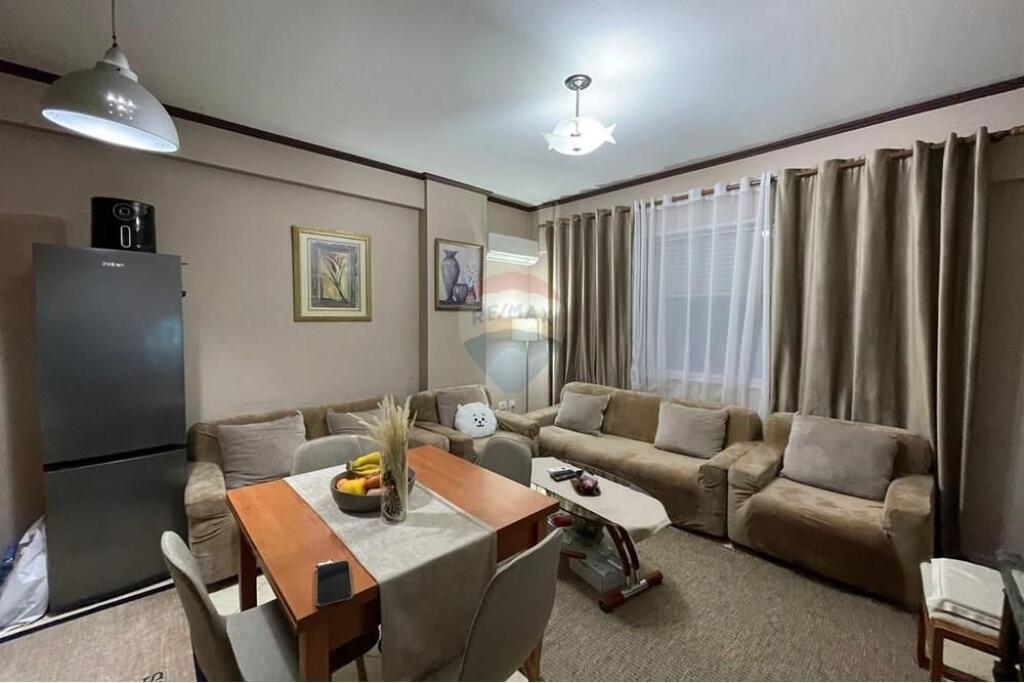 Ekskluzive Shitet Apartament 2+1+2 Qendra Kristal