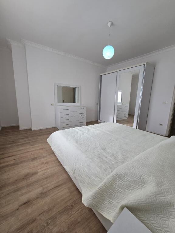 🏡 JEPET ME QERA APARTAMENT  1+1, prane Postes ,Plazh, Durres.