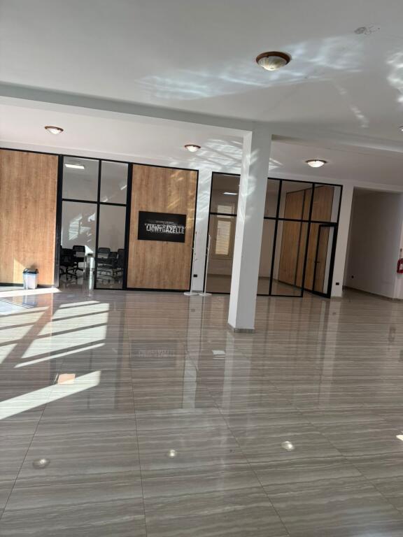 EDIFICI MULTIFUNZIONALI, LAPRAKE