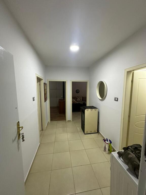 JEPET ME QIRA 2+1+1  PORCELAN PAS UET 50.000 LEKE