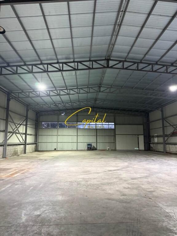 MAGAZZINO IN AFFITTO 300 M2 KAMEZ 230.000 LEKE