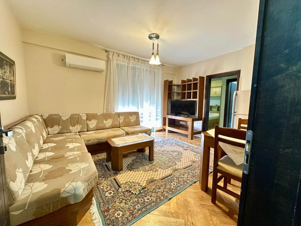 Apartament 1+1 Pazari I Ri