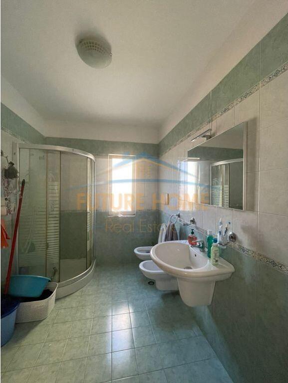 Shitet apartament 1+1 Ambasada Amerikane Rruga e Elbasanit