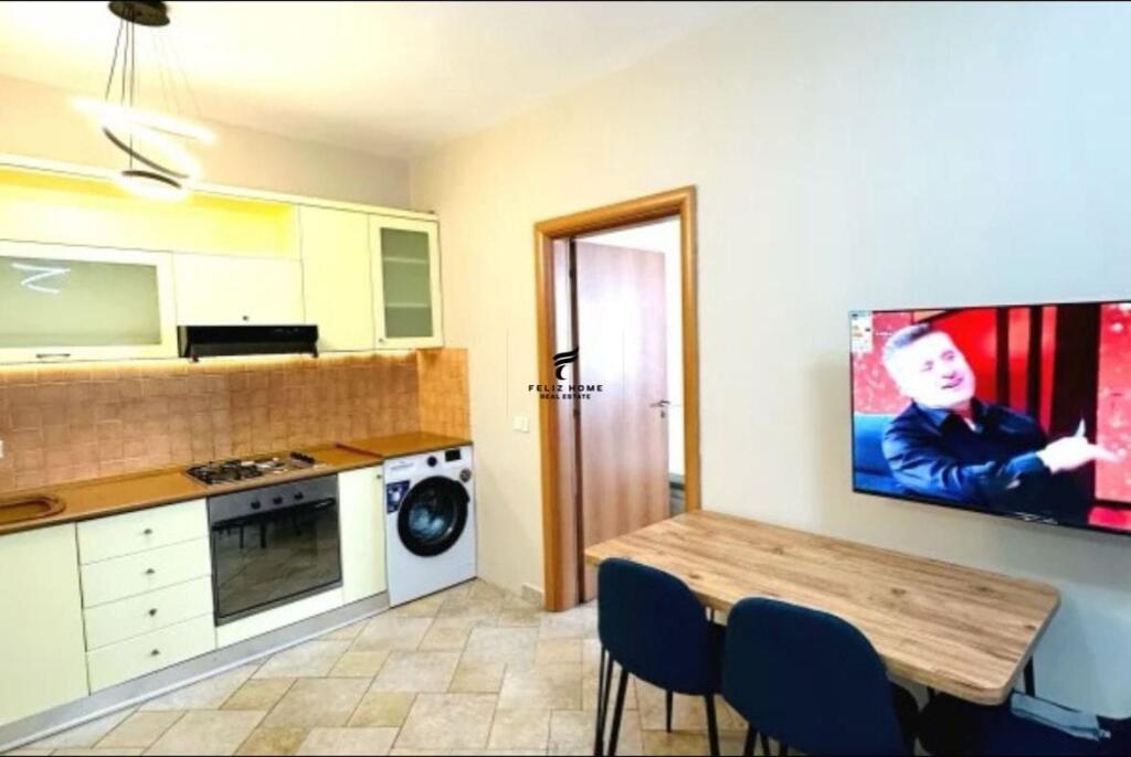 APARTAMENT ME QERA 1+1 QENDER 60.000 LEKE