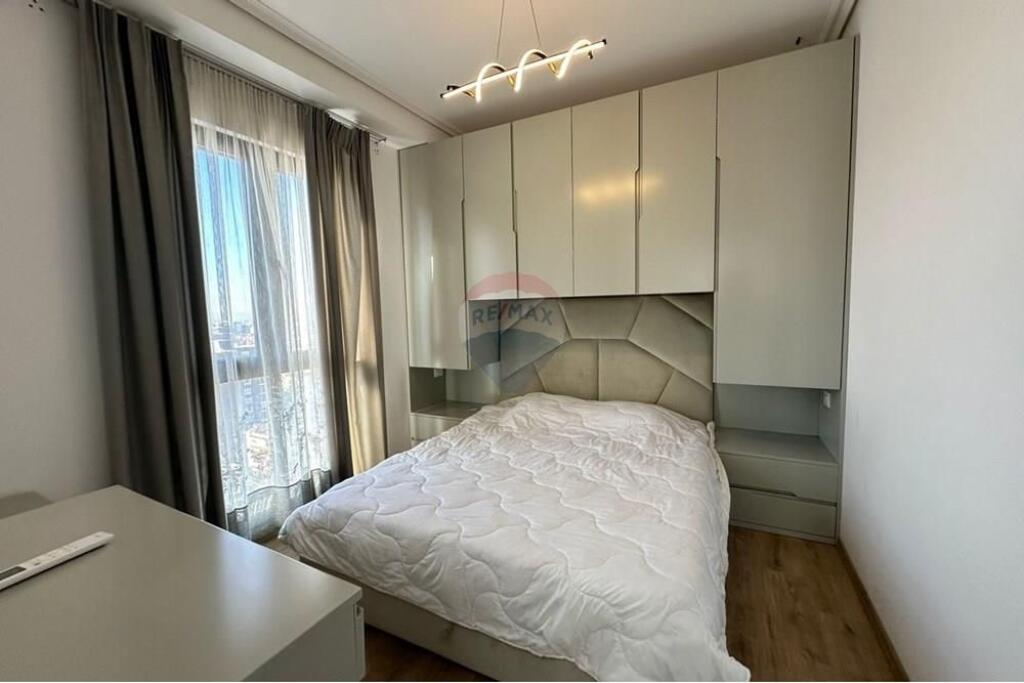 Apartament - Për Shitje - Farmacia 10, Rruga e Dibrës, Tiranë